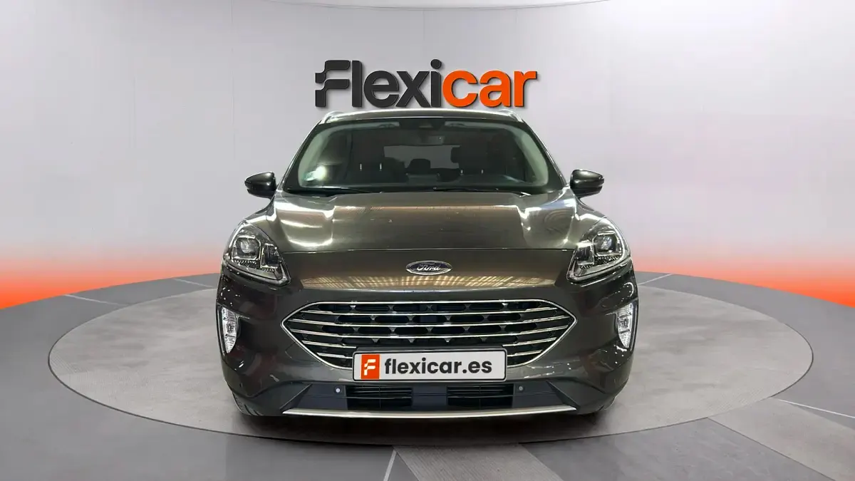 Usado Ford Kuga Titanium 150 CV (110 kW) 2023 Gris SUV