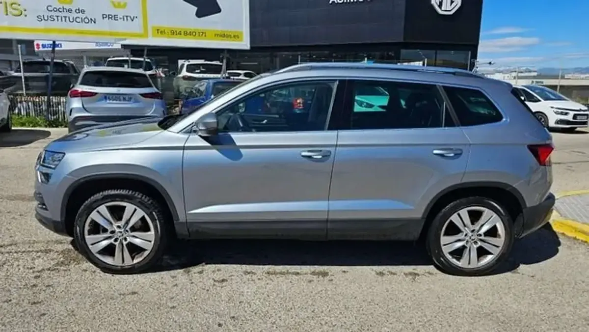 Begagnad Skoda Karoq Style 150 HK (110 kW) 2018 Grå SUV