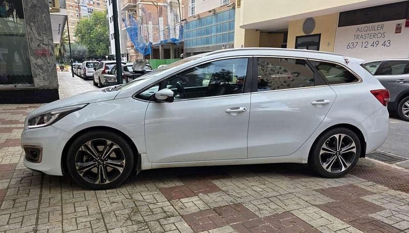 Usado Kia Ceed Sportswagon GT-Line 136 CV (100 kW) 2018 Blanco Familiar