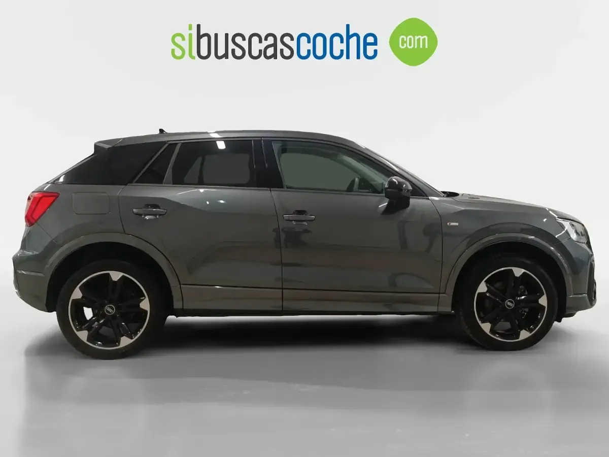 Usado Audi Q2 116 CV (85 kW) 2021 Gris/plata SUV