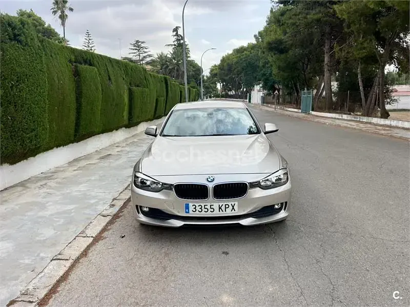 Usado BMW 318 143 CV (105 kW) 2014 Beige Berlina