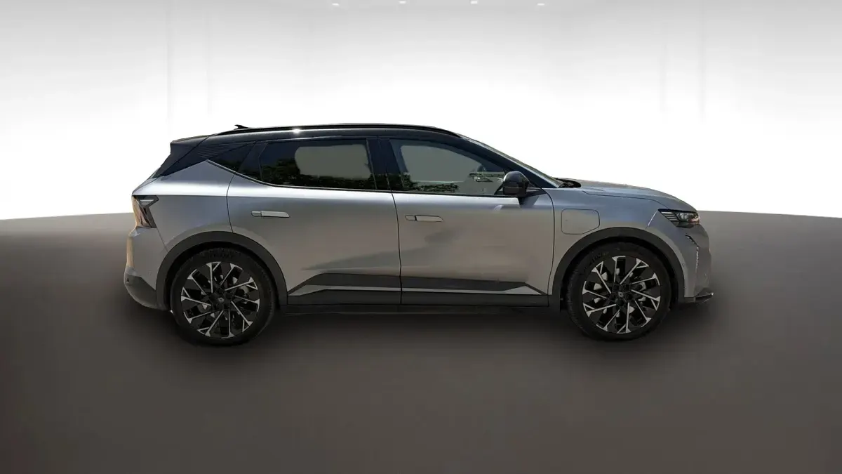 Usado Renault Scenic E-Tech Esprit Alpine 159 kW (217 CV) 2025 Gris pizarra satinado techo negro SUV
