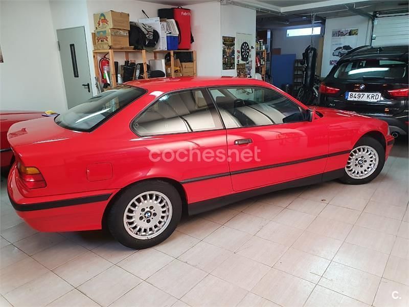 Usado BMW 318 140 CV (102 kW) 1992 Rojo Coupe