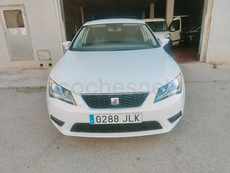 Usado Seat Leon CONNECT 110 CV (80 kW) 2016 Blanco Berlina