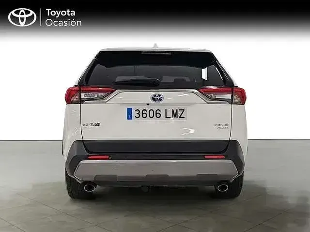 Usado Toyota RAV4 Advance 222 CV (163 kW) 2021 Blanco SUV