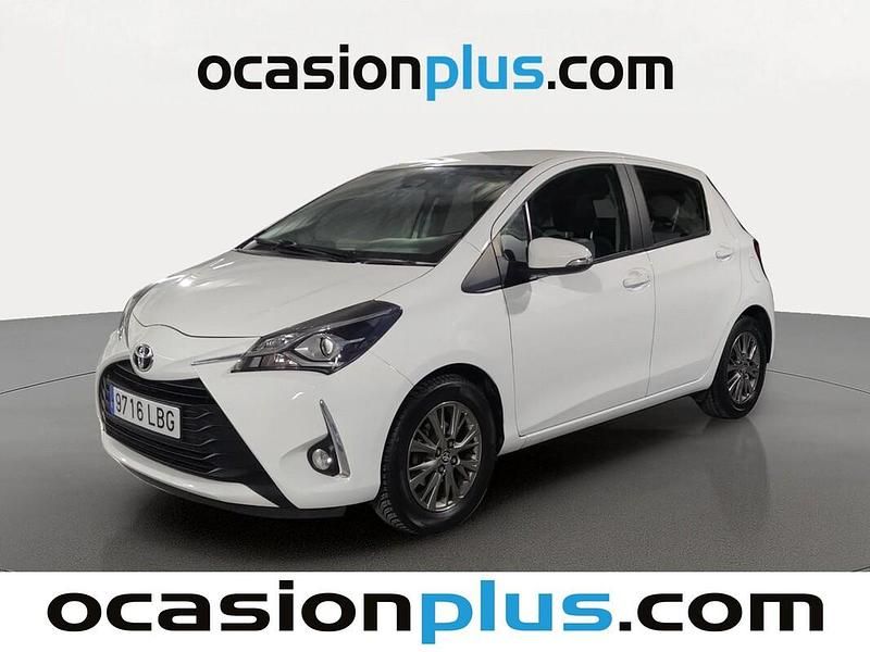 Usado Toyota Yaris Active 69 CV (50 kW) 2019 Blanco Utilitario