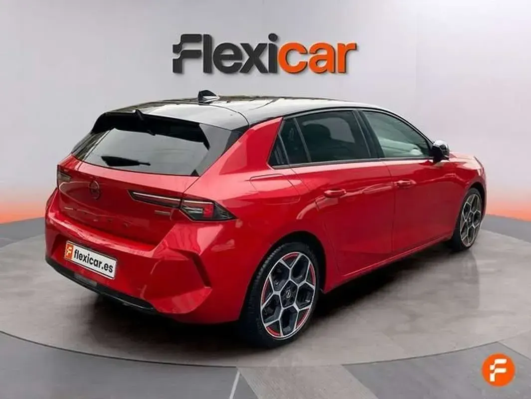 Usado Opel Astra GS Line 179 CV (131 kW) 2022 Burdeos Utilitario