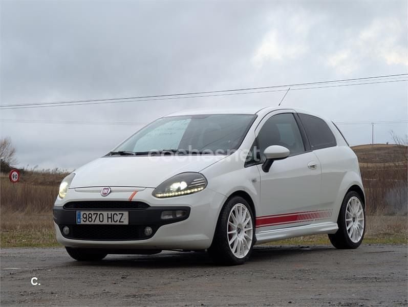 Usado Fiat Punto Evo Sport 95 CV (69 kW) 2011 Blanco Utilitario