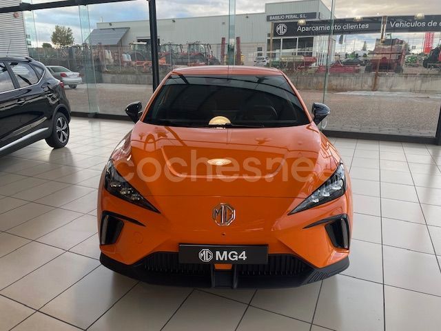 Usado MG MG4 EV Luxury 2024 Eléctrico Utilitario