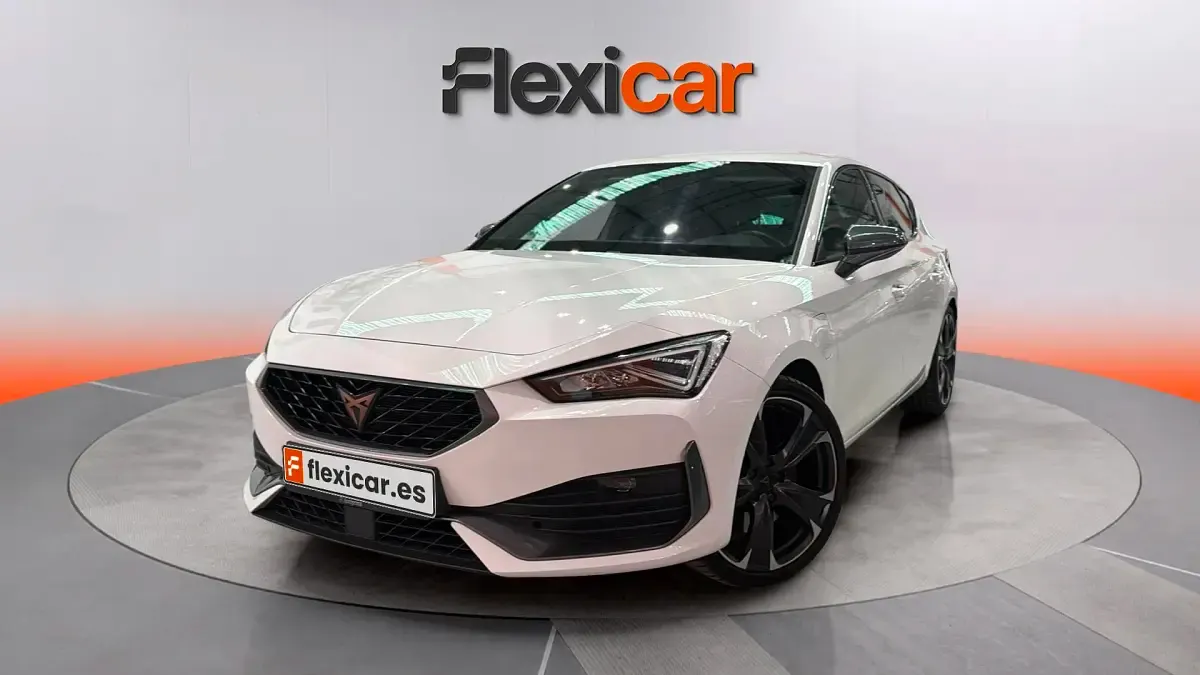 Usado Cupra Leon 204 CV (150 kW) 2022 Blanco Berlina