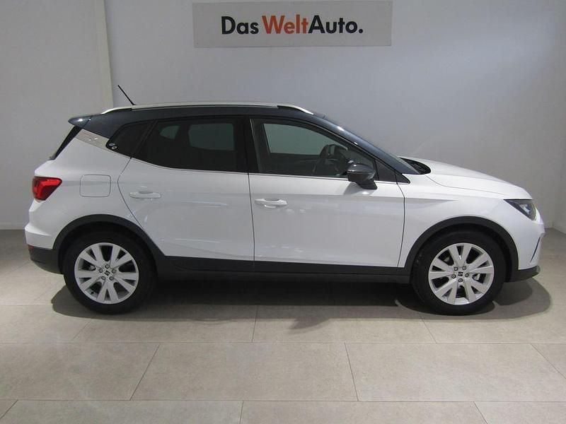 Usado Seat Arona Xperience 116 CV (85 kW) 2025 Blanco SUV