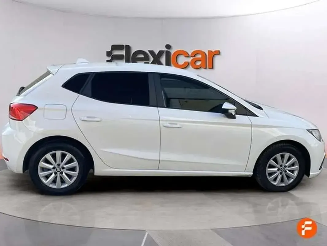 Usado Seat Ibiza Reference 80 CV (58 kW) 2019 Blanco Utilitario