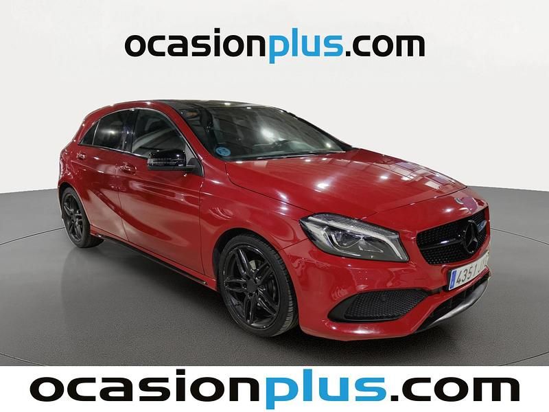 Usado Mercedes A180 122 CV (89 kW) 2017 Rojo