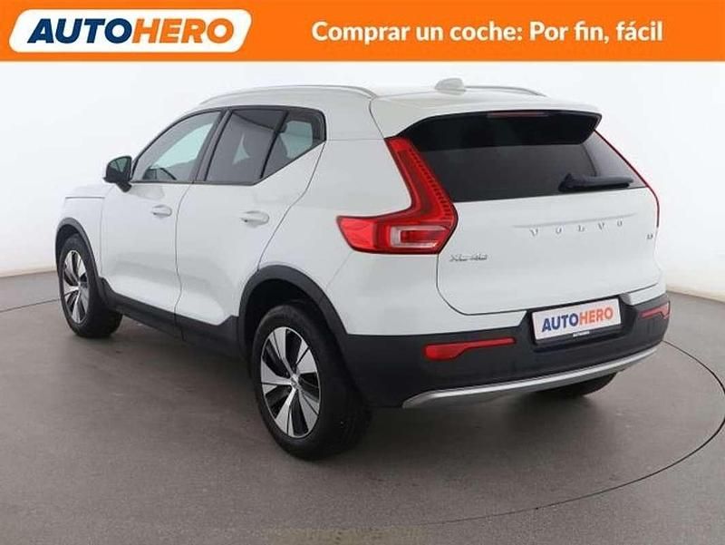 Usado Volvo XC40 Momentum 163 CV (119 kW) 2021 Blanco SUV