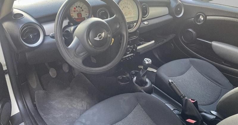 Usado Mini ONE 75 CV (55 kW) 2012 Utilitario