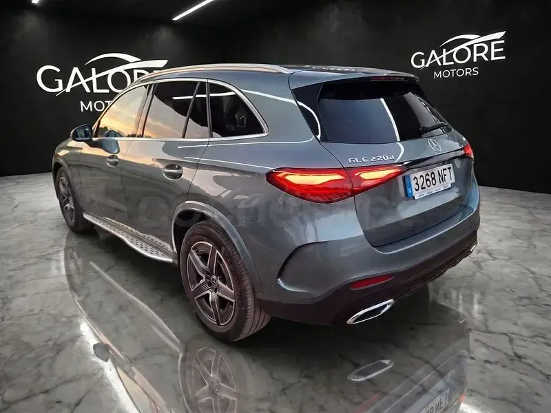 Usado Mercedes GLC220 197 CV (144 kW) 2025 Gris / plata SUV