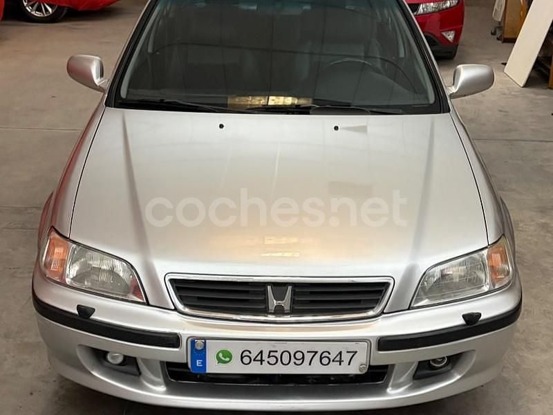 Usado Honda Civic 170 CV (125 kW) 2000 Gris / plata Berlina