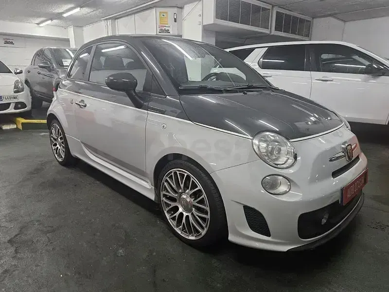 Usado Abarth 500C 140 CV (102 kW) 2011 Gris / plata Descapotable