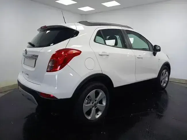 Usado Opel Mokka Selective 141 CV (103 kW) 2019 Blanco SUV