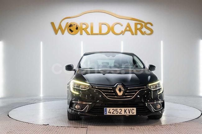 Usado Renault Mégane IV Zen 140 CV (102 kW) 2019 Negro Berlina
