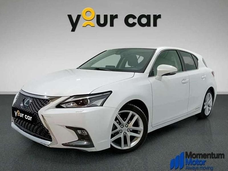 Usado Lexus CT200h 136 CV (100 kW) 2020 Blanco Utilitario