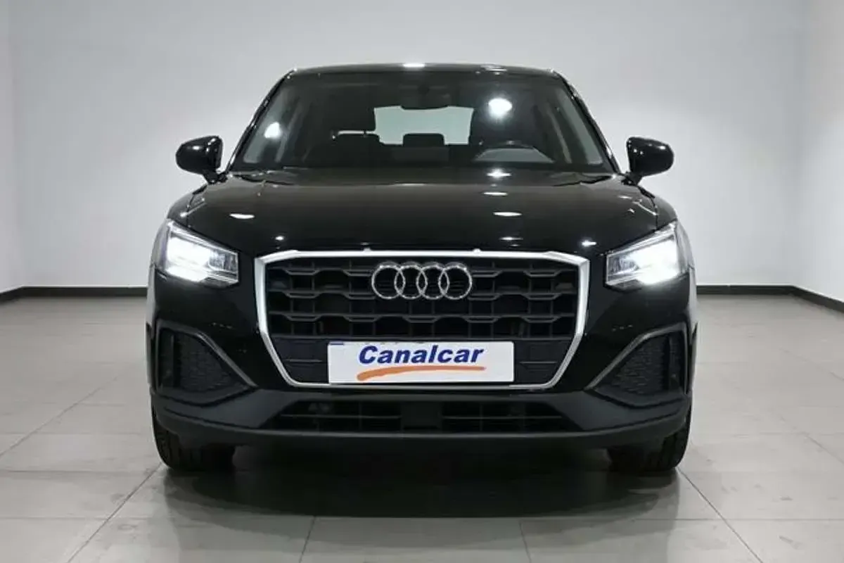 Usado Audi Q2 S-Line 116 CV (85 kW) 2022 Negro SUV