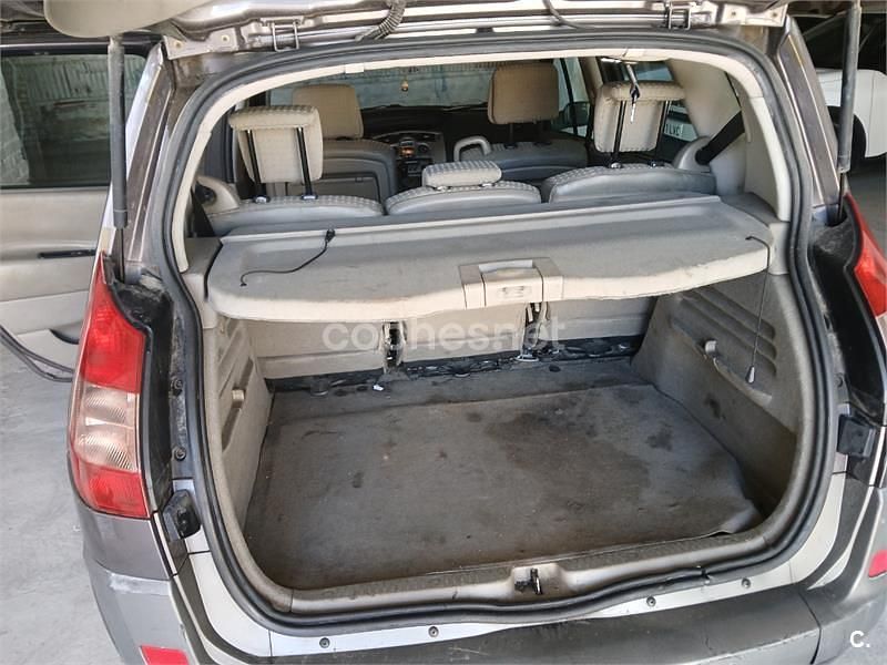 Usado Renault Scénic Authentique 115 CV (84 kW) 2003 Beige Monovolumen