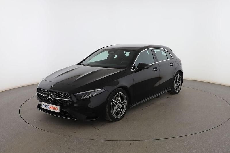 Negro Usado 2024 Mercedes A200 AMG line Utilitario | 35.599 € (Un poco caro) - Imagen 1/3