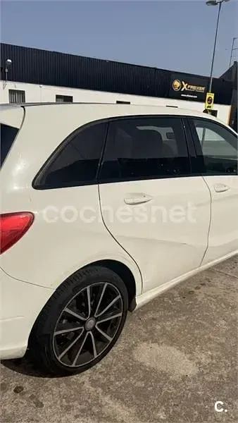 Usado Mercedes B180 109 CV (80 kW) 2012 Blanco Utilitario