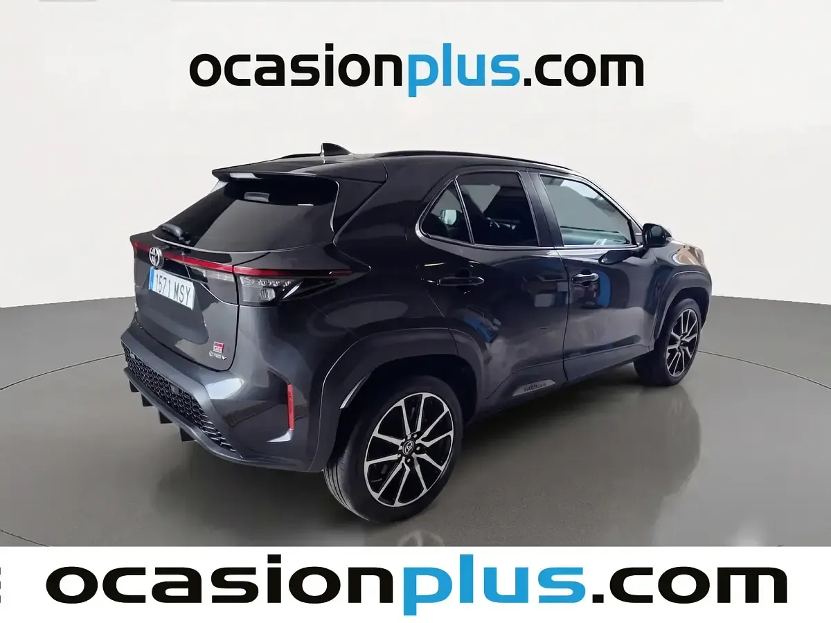 Usado Toyota Yaris Hybrid Sport 130 CV (95 kW) 2024 Negro Pickup/Camioneta