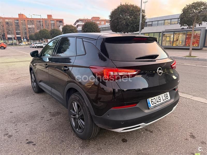 Usado Opel Grandland X Design & Tech 130 CV (95 kW) 2021 Negro SUV