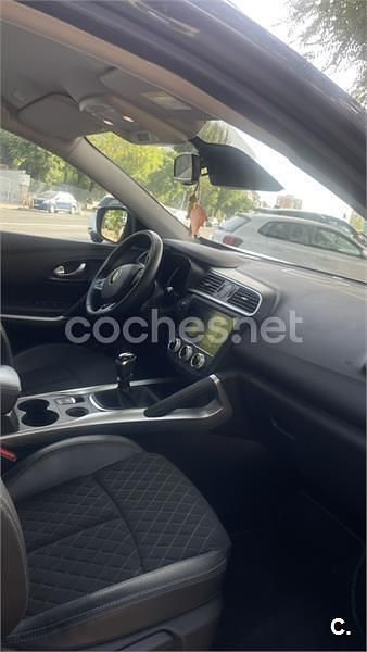 Usado Renault Kadjar Techno 140 CV (102 kW) 2022 Azul SUV
