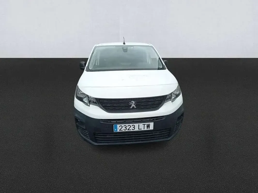 Usado Peugeot Partner Premium 102 CV (75 kW) 2021 Blanco Monovolumen