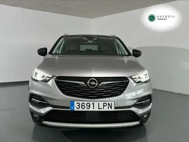 Usado Opel Grandland X Edition 130 CV (95 kW) 2021 Gris SUV