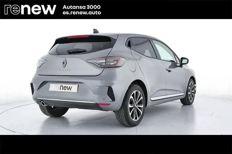 Usado Renault Clio V Techno 100 CV (73 kW) 2025 Gris Berlina