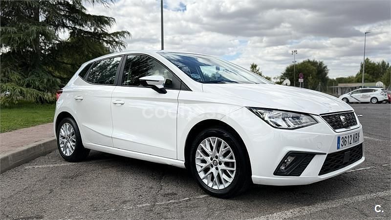 Blanco Usado 2017 Seat Ibiza Style Berlina | 11.200 € (Precio justo) - Imagen 1/4