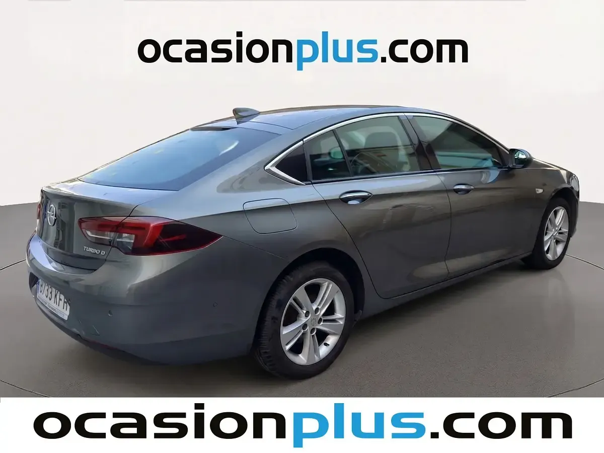 Usado Opel Insignia Excellence 136 CV (100 kW) 2017 Gris Berlina