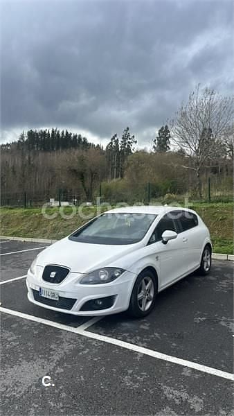 Blanco Usado 2009 Seat Leon Stylance Berlina | 4500 € (Precio justo) - Imagen 1/4
