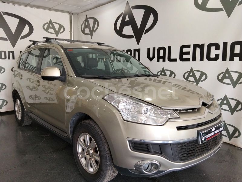Beige Usado 2008 Citroën C-Crosser Exclusive SUV | 7999 € (Un poco caro) - Imagen 1/4