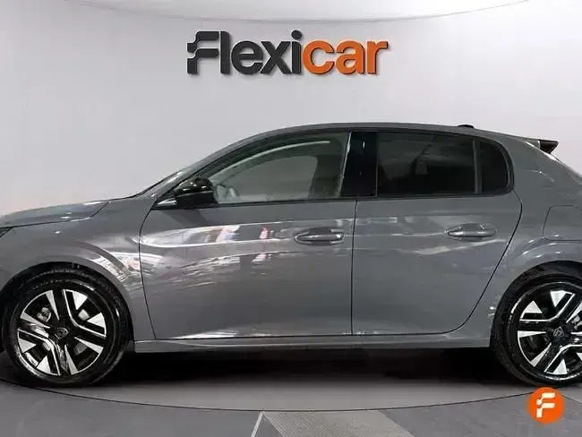 Usado Peugeot 208 Allure 100 CV (73 kW) 2025 Gris Utilitario