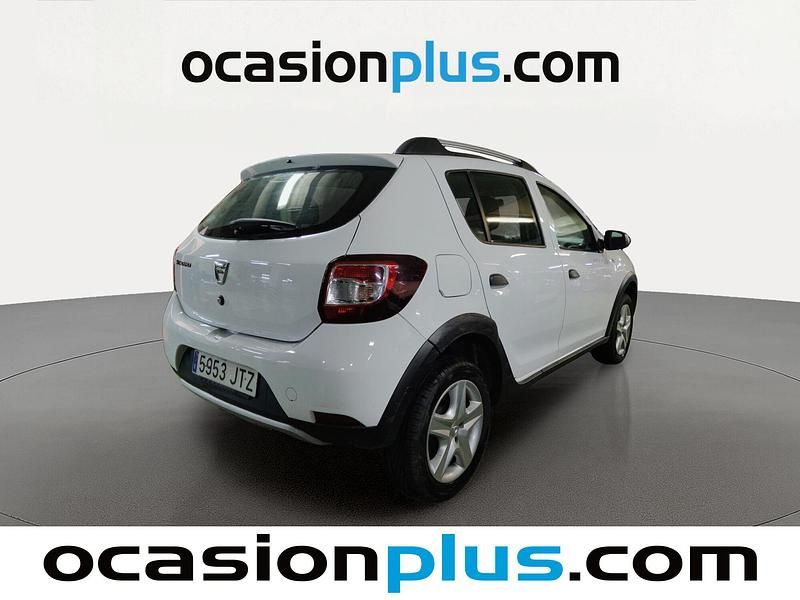 Usado Dacia Sandero Stepway 90 CV (66 kW) 2016 Blanco