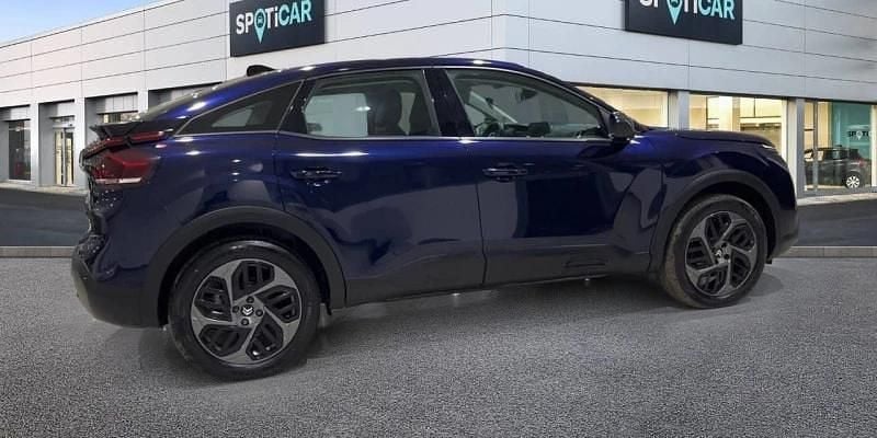 Begagnad Citroën C4 PureTech 131 HK (96 kW) 2024 Blå SUV