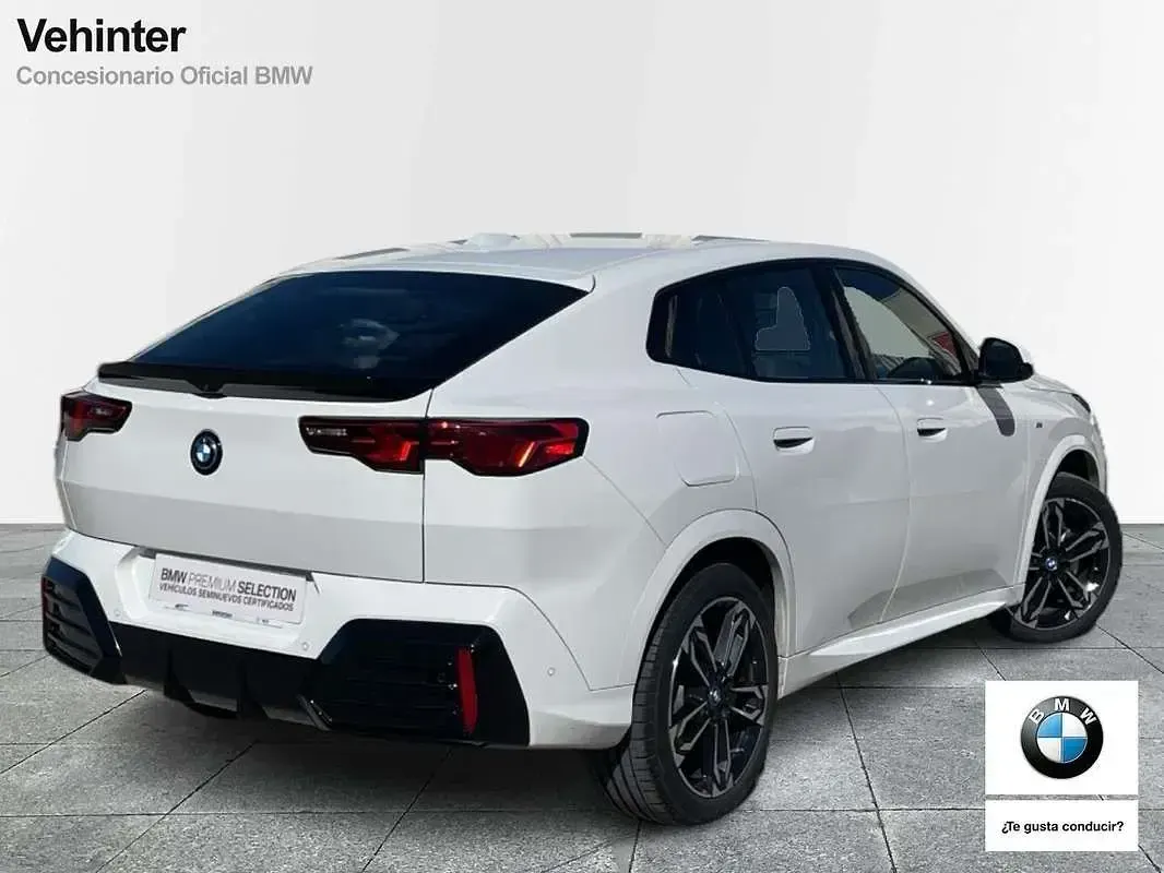 Usado BMW iX2 150 kW (204 CV) 2024 Blanco SUV