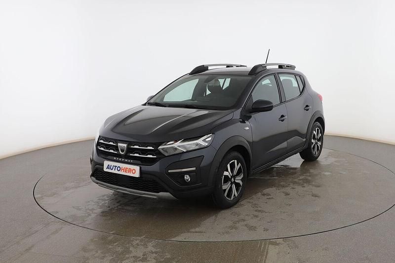 Gris Usado 2021 Dacia Sandero Comfort Berlina | 13.599 € (Precio justo) - Imagen 1/3