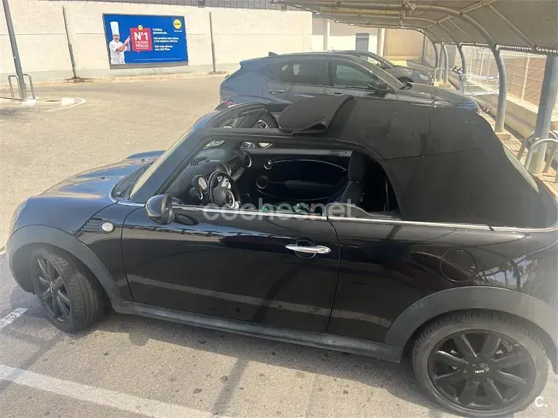 Usado Mini One Cabriolet 90 CV (66 kW) 2010 Negro Descapotable