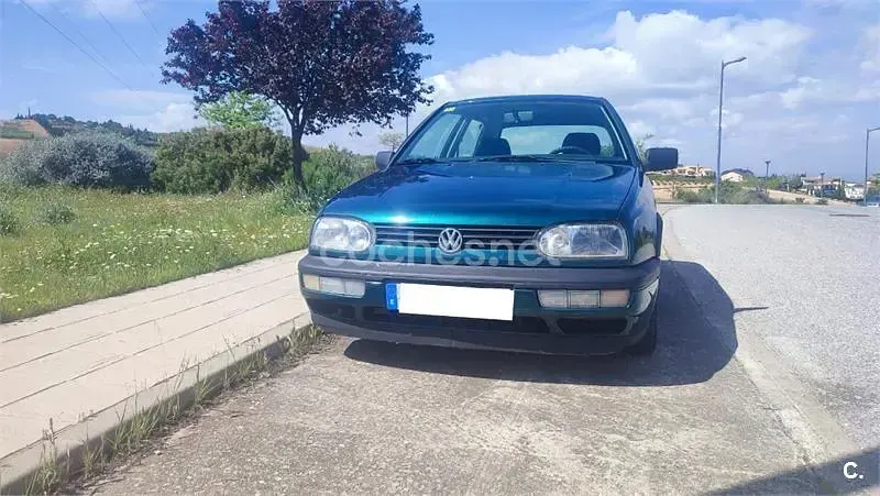 Usado VW Golf III GT 90 CV (66 kW) 1995 Verde Berlina
