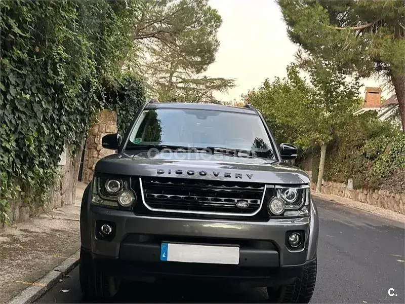Begagnad Land Rover Discovery 4 Graphite 256 HK (188 kW) 2016 Grå SUV