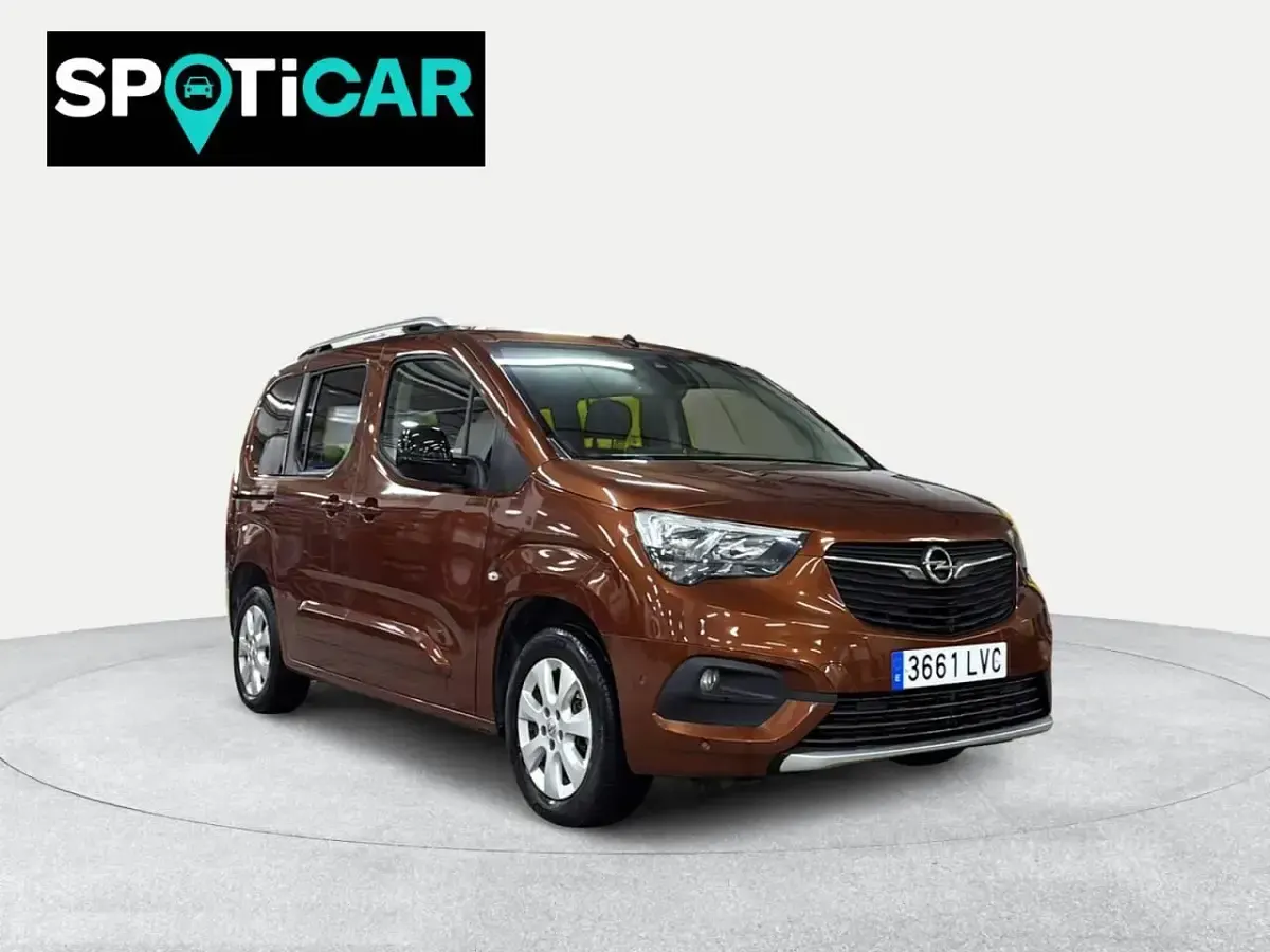 Usado Opel Combo-e Life Elegance 100 kW (136 CV) 2021 Marrón Familiar