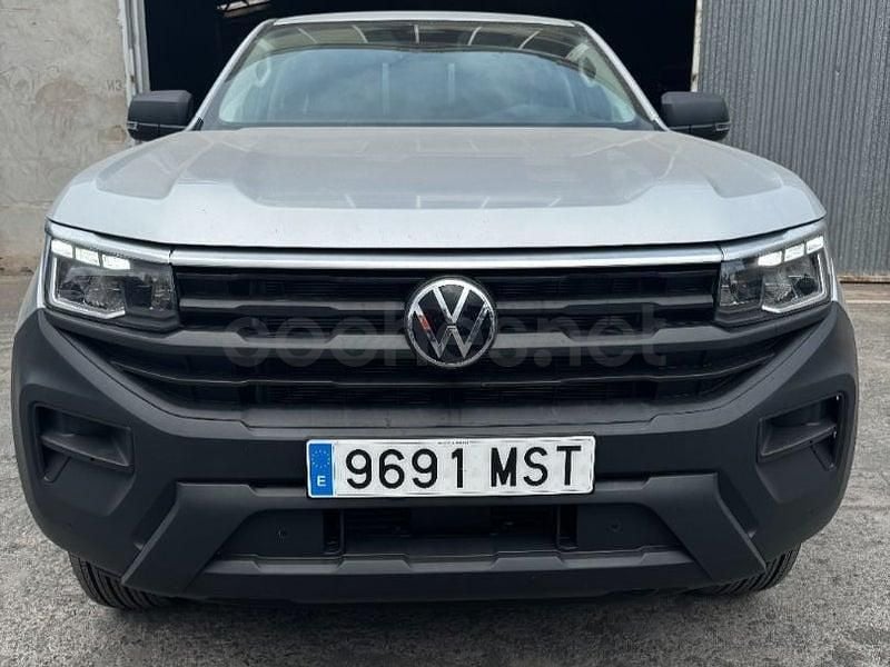 Usado VW Amarok 170 CV (125 kW) 2024 Gris / plata Pickup/Camioneta