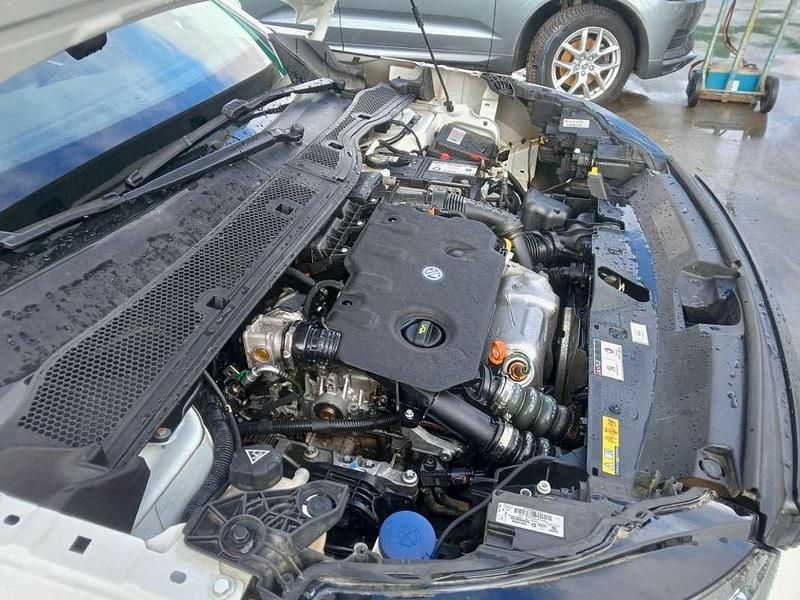 Usado Peugeot 2008 Active 110 CV (80 kW) 2021 Blanco SUV